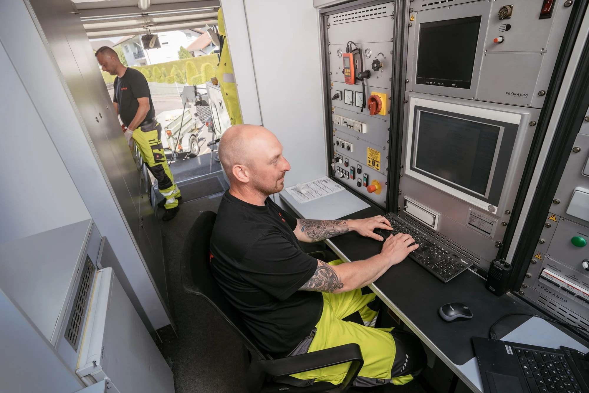 Kanalreinigung in Hausen für Kanäle und Schächte